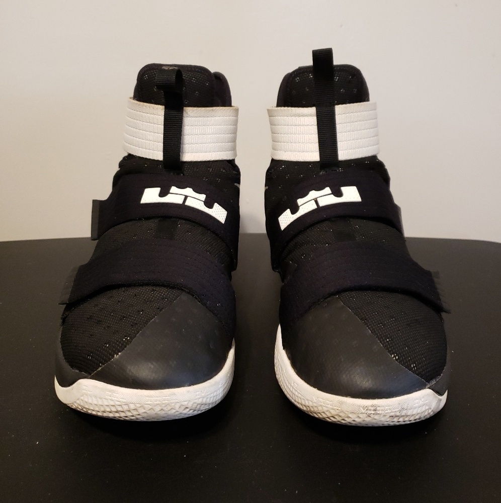 Nike LeBron Soldier X Blk/Wht Mens Sz 14